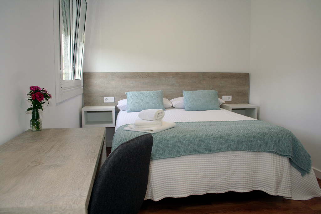 Habitación 1 - Aciñeira - cama de matrimonio de 150 cm_5