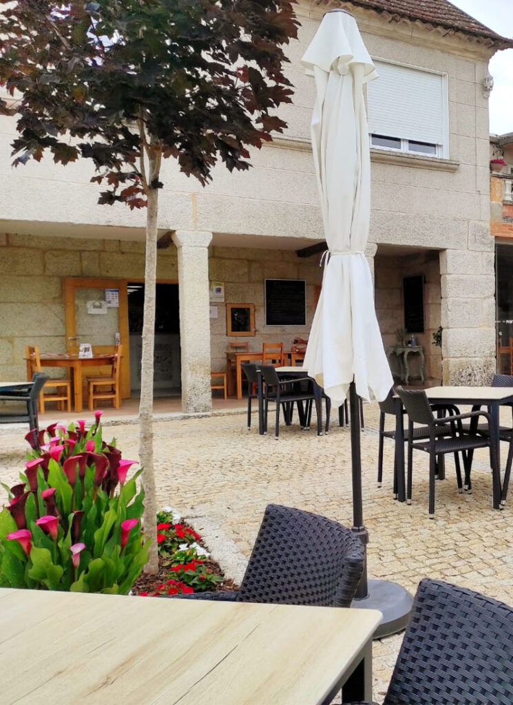 terraza exterior en ponte das febres