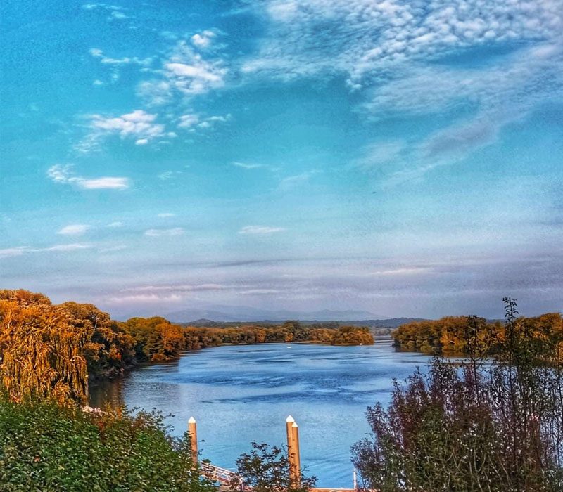 vista del río Miño a su paso por Tui